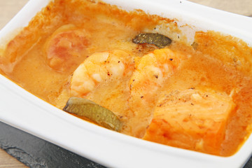 Gratin crevettes st Jacques saumon