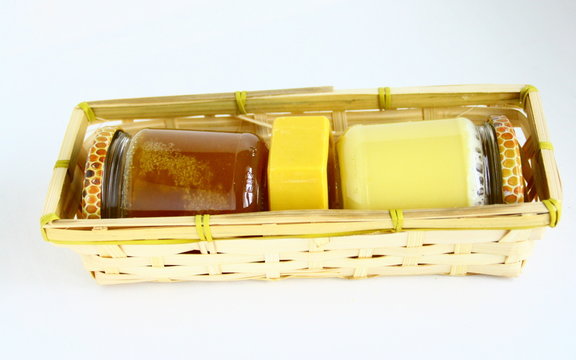 coffret de pots de miel et savons au miel,bio,artisanal