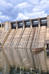 Embalse de Gabriel y Gal&aacute;n, C&aacute;ceres, infraestructuras