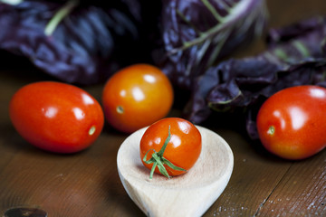 Fresh tomato and red chicory