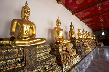Бангкок. В храме Спящего Будды