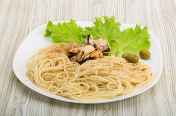 Spaghetti with mussels