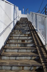 跨線橋の階段