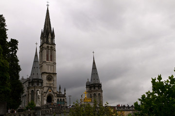 Fototapeta na wymiar Basilika Notre Dame, Wallfahrtsort Lourdes