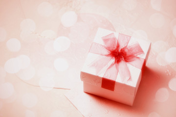 Fototapeta premium The Small gift box on around of bogey pink tone for background
