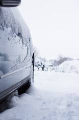 Auto im Schnee