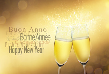 Happy New Year mit Sektgläsern