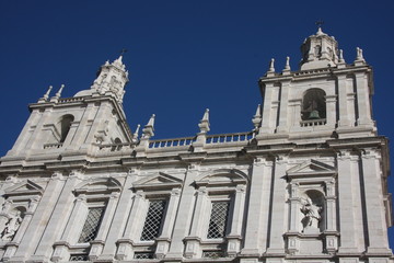 Fototapeta na wymiar Eglise à Lisbonne