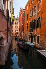Fototapeta na wymiar Canale veneziano, Venezia, Veneto, Italia