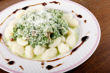 Gnocchi with spinach