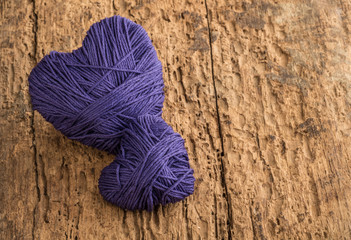 Obraz na płótnie Canvas purple hearts