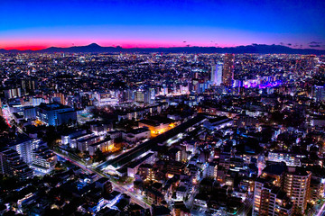 Fototapeta na wymiar 東京の夕暮れと富士山
