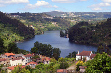 Fototapeta na wymiar Höhenblick im Alto Douro Portugal