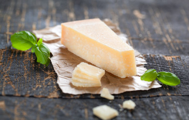 stück parmesan käse