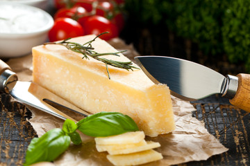 stück parmesan käse