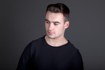 Mann Gesicht überlegt Porträt