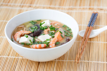 Japanese hot pot soup yosenabe