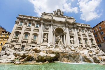 Fototapeta na wymiar Trevi fountain in Rome, Italy