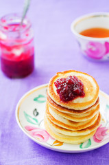 pancakes with berry jam