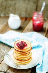 pancakes with berry jam