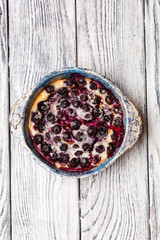 cake with blueberries