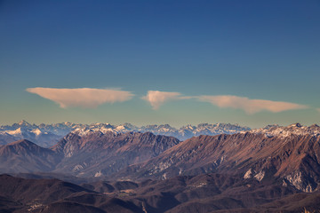 Fototapeta na wymiar italian mountains in the winter