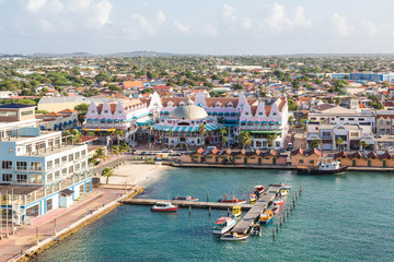 Colorful Oranjestad Aruba - obrazy, fototapety, plakaty