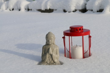 Buddha im Schnee