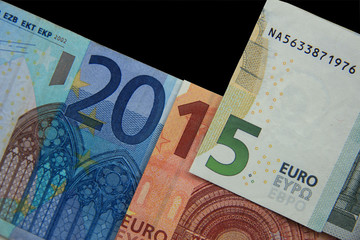 year 2015  in Euro notes