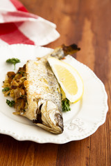 Stuffed fish with lemon