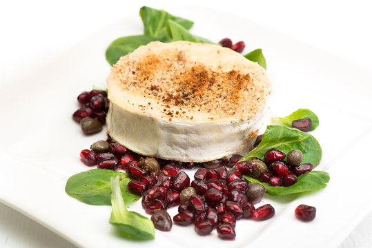 Ziegenk&auml;se auf Salatbett