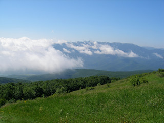 облака в горах