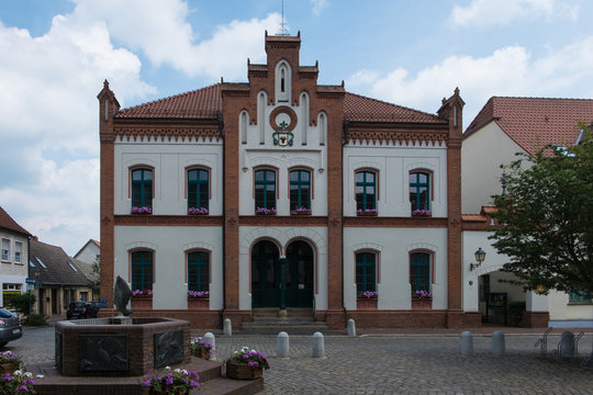 Fototapeta Rathaus in Krakow am See,  Mecklenburg-Vorpommern