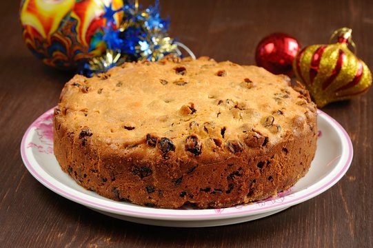 Round christmas cake and christmas toys