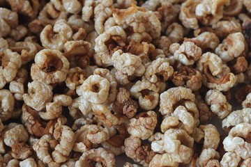 Fried pork skin (food)