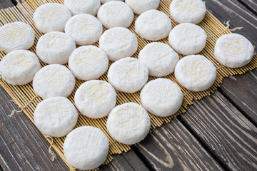 Small goat cheese heads