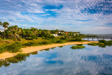 Fototapeta na wymiar Morning reflections at Salt Run, in St. Augustine Beach, Florida