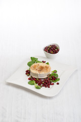 Käserolle mit Salat