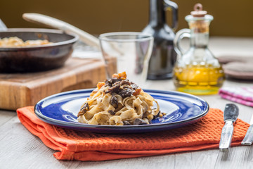 Pappardelle casarecce al sugo d’oca