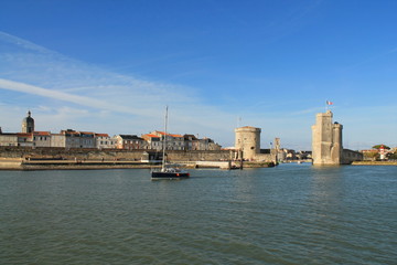 Fototapeta premium Tours médiévales de La Rochelle, France