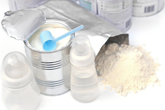preparing powder milk for baby