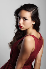 Fototapeta premium Ritratto di ragazza in studio