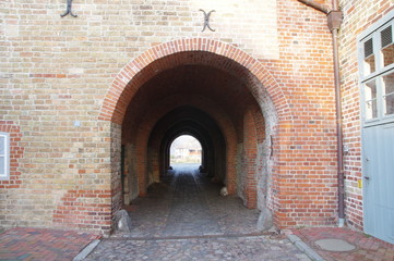 Fototapeta na wymiar Kleiner Tunnel 6