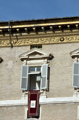 Finestra Papale