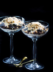 dessert in glasses