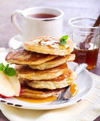 Apple pancakes