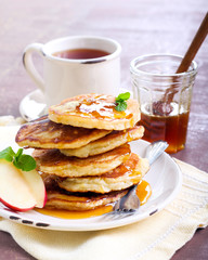 Apple pancakes