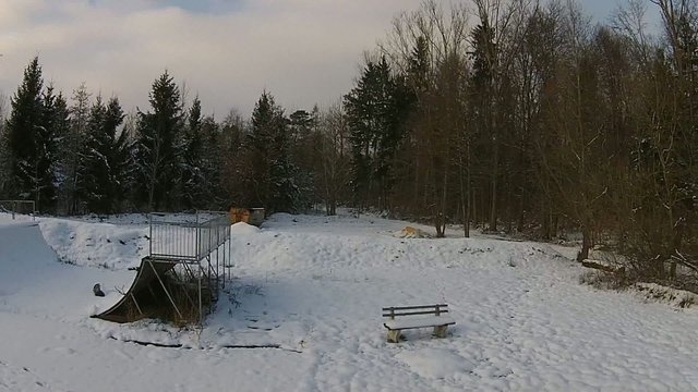 Flugaufnahme - Skatepark im Winter