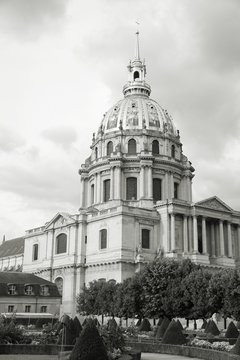 Fototapeta Invalides, Paris - black and white image