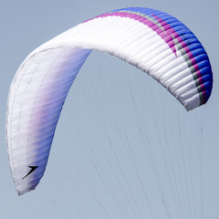 PARAPENTE FRAGIL